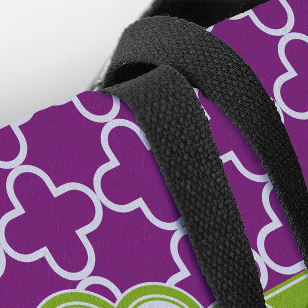 Clover Closeup of Tote w/Black Handles
