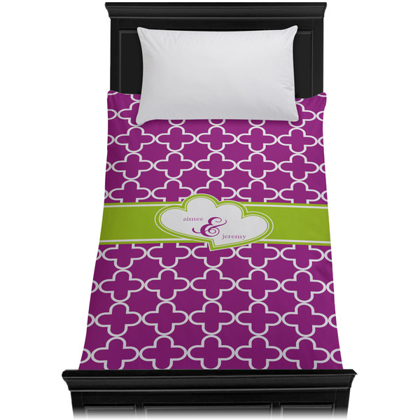 Clover Duvet Cover - Twin - On Bed - No Prop
