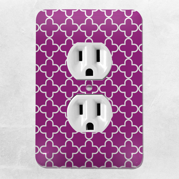 Clover Electric Outlet Plate - LIFESTYLE