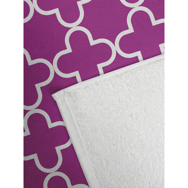 Clover Golf Towel - Detail