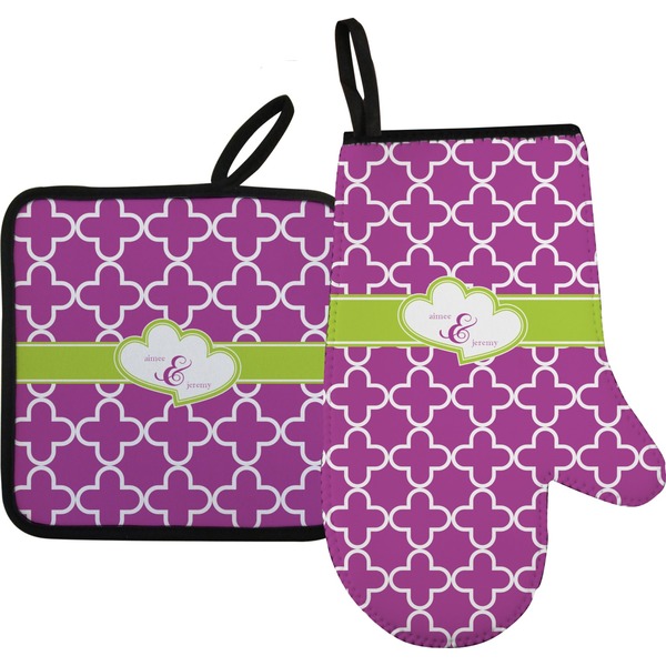 Custom Clover Right Oven Mitt & Pot Holder Set w/ Couple's Names