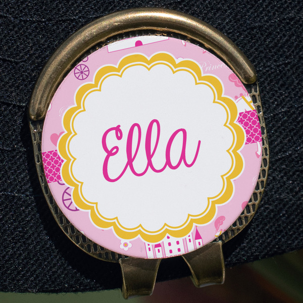 Princess Carriage Golf Ball Marker Hat Clip - Gold - Close Up
