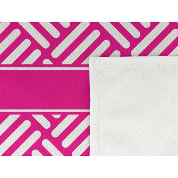 Square Weave Cooling Towel- Detail