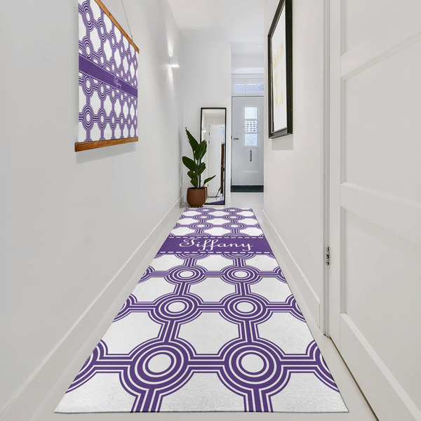 Connected Circles Area Rug Sizes - In Context (vertical)