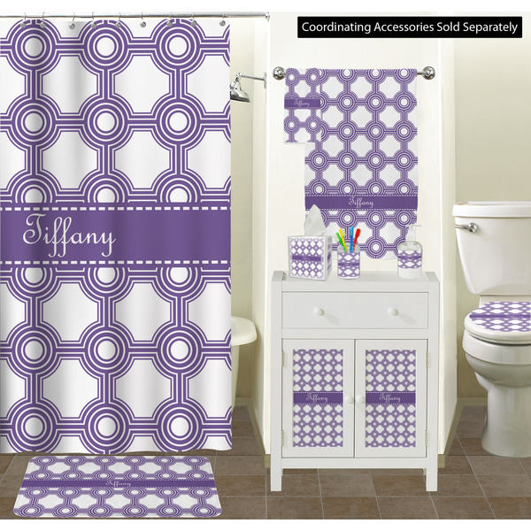 Connected Circles Bathroom Scene