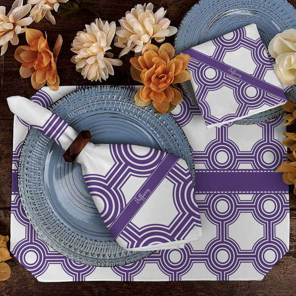 Connected Circles Dining Set