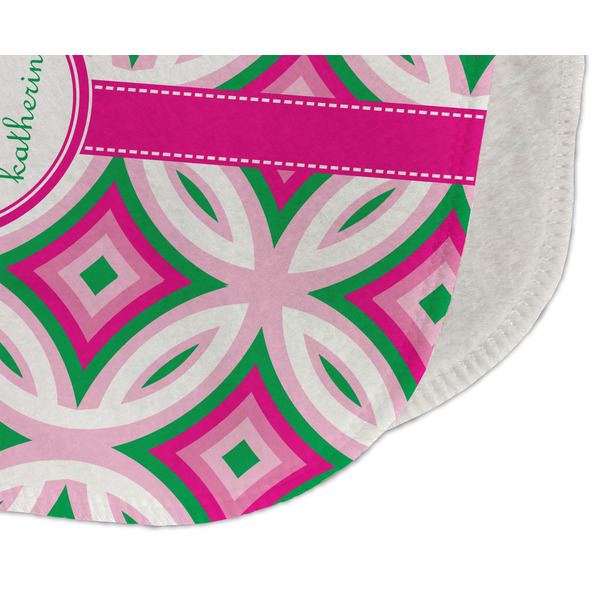 Linked Circles & Diamonds Old Burp Detail