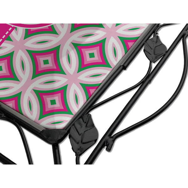 Linked Circles & Diamonds Square Trivet - Detail