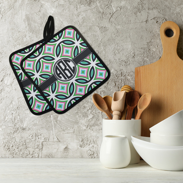 Geometric Circles Neoprene Pot Holder - Set of 2  LIFESTYLE