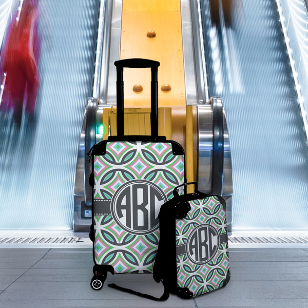 Geometric Circles Suitcase Set 4 - IN CONTEXT