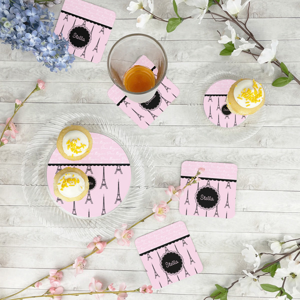 Paris & Eiffel Tower Plastic Party Dinner Plates - In Context