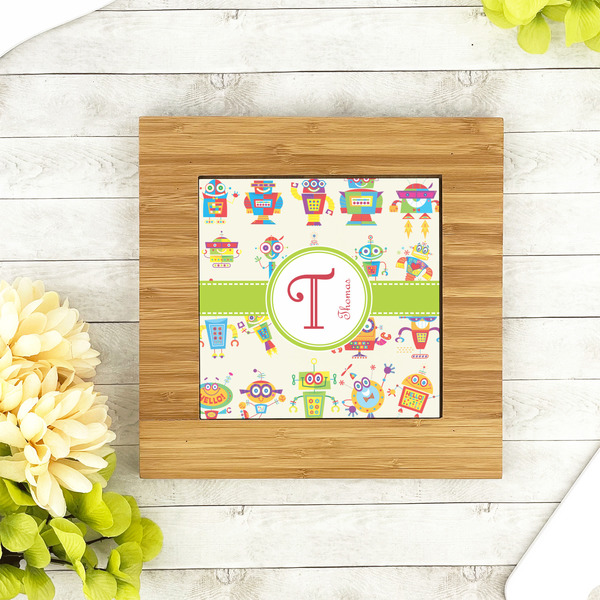 Rocking Robots Bamboo Trivet with 6" Tile - LIFESTYLE