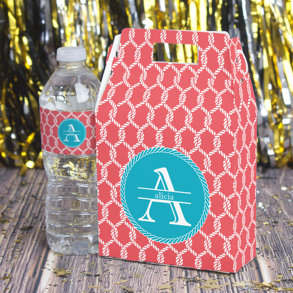 Linked Rope Gable Favor Box - In Context