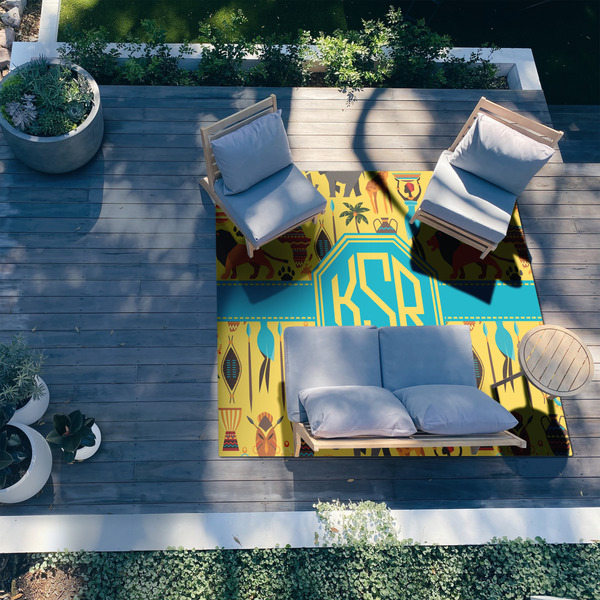 African Safari 8'x10' Patio Rug - In context