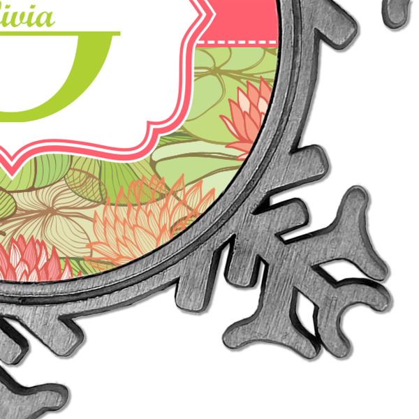 Lily Pads Vintage Snowflake - Detail