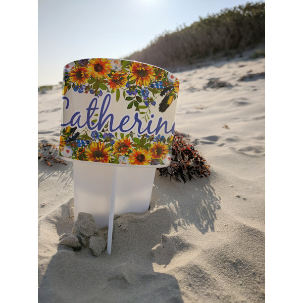 Sunflowers Beach Spiker white on beach with sand