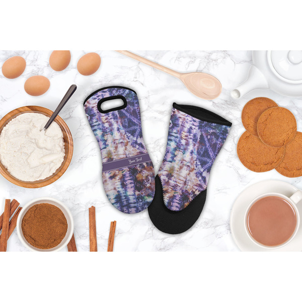 Tie Dye Neoprene Oven Mitt - Lifestyle Image