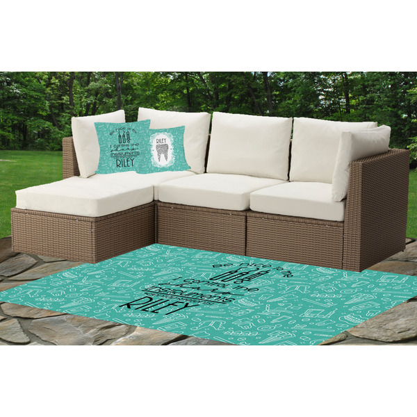Dental Hygienist Indoor / Outdoor Rug & Cushions