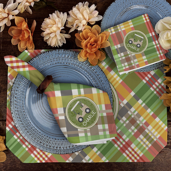 Golfer's Plaid Dining Set