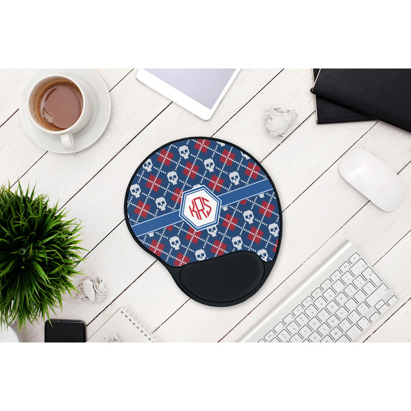 Knitted Argyle & Skulls Mouse Pad with Wrist Rest - LIFESYTLE 1