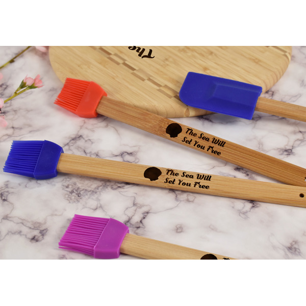 Sea Shells Silicone Brush - Blue - Lifestyle