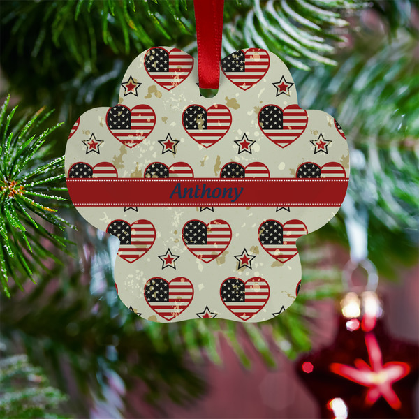 Americana Metal Paw Ornament - Lifestyle