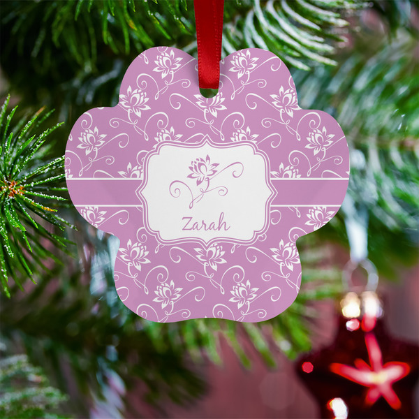 Lotus Flowers Metal Paw Ornament - Lifestyle