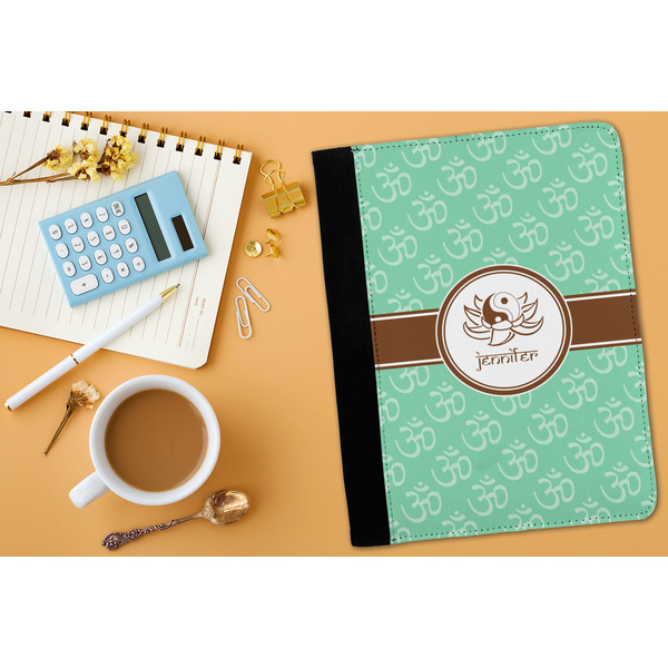 Om Medium Padfolio - LIFESTYLE (adult)