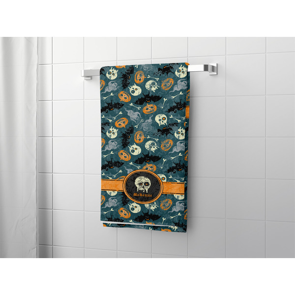 Vintage / Grunge Halloween Bath Towel - LIFESTYLE