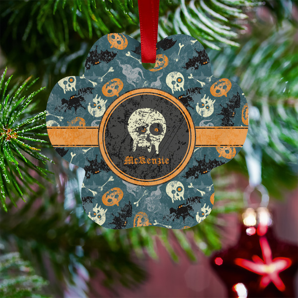 Vintage / Grunge Halloween Metal Paw Ornament - Lifestyle