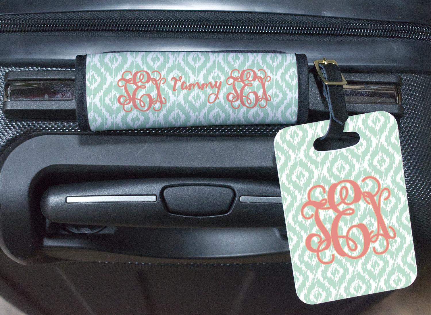 Monogram Plastic Luggage Tag Round YouCustomizeIt