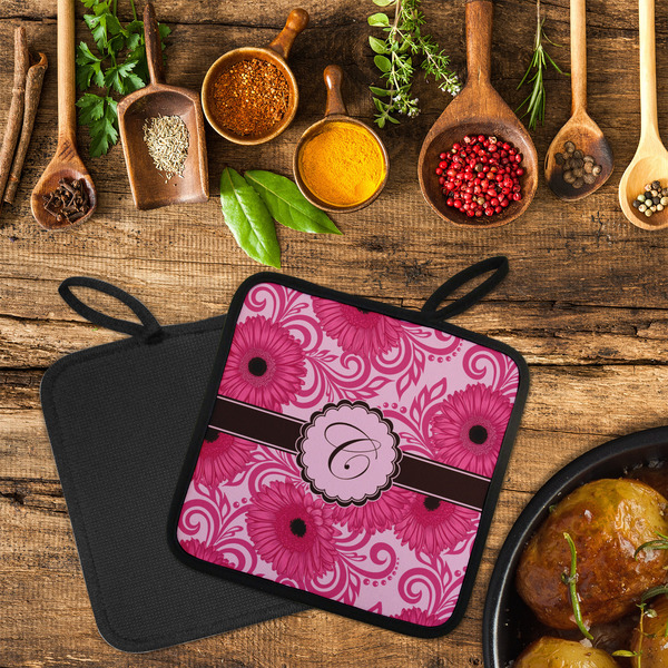 Gerbera Daisy Neoprene Pot Holder - Set of 2  LIFESTYLE (Flatlay)