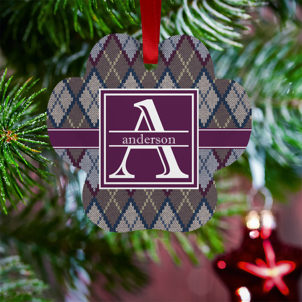 Knit Argyle Metal Paw Ornament - Lifestyle