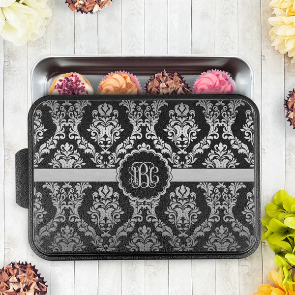 Maroon & White Aluminum Baking Pan - Black Lid - LIFESTYLE