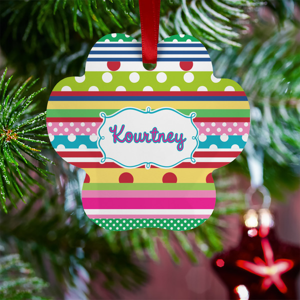 Ribbons Metal Paw Ornament - Lifestyle