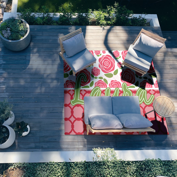 Roses 8'x10' Patio Rug - In context