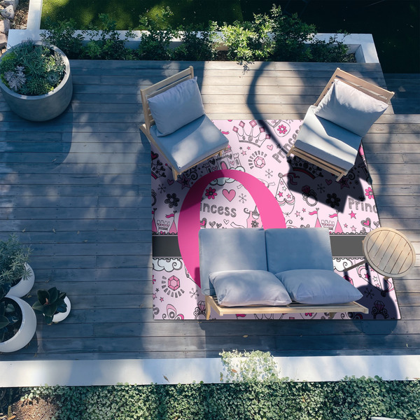 Princess 8'x10' Patio Rug - In context