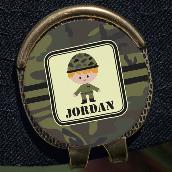 Green Camo Golf Ball Marker Hat Clip - Gold - Close Up