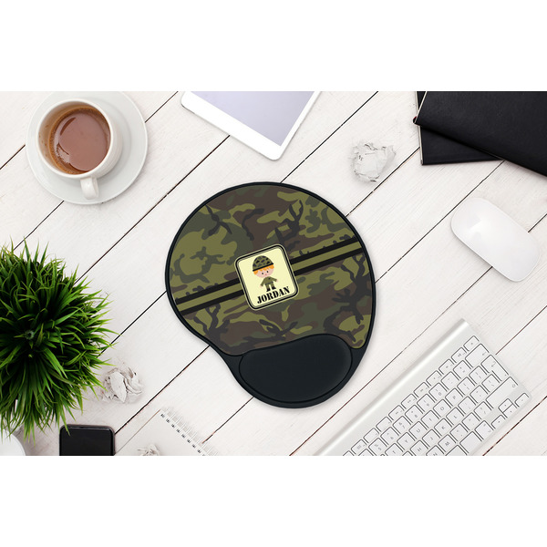 Green Camo Mouse Pad with Wrist Rest - LIFESYTLE 1