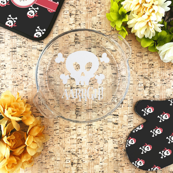 Pirate Glass Pie Dish - LIFESTYLE