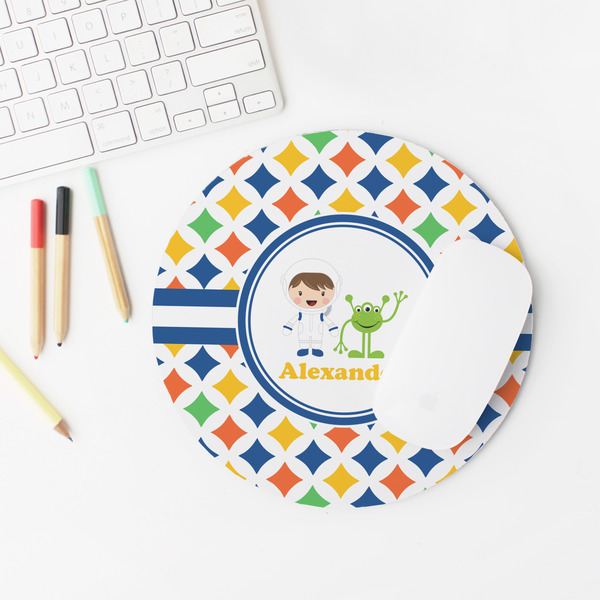 Boy's Astronaut Round Mousepad - LIFESTYLE 2