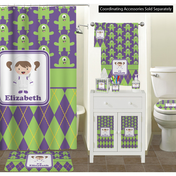 Astronaut, Aliens & Argyle Bathroom Scene