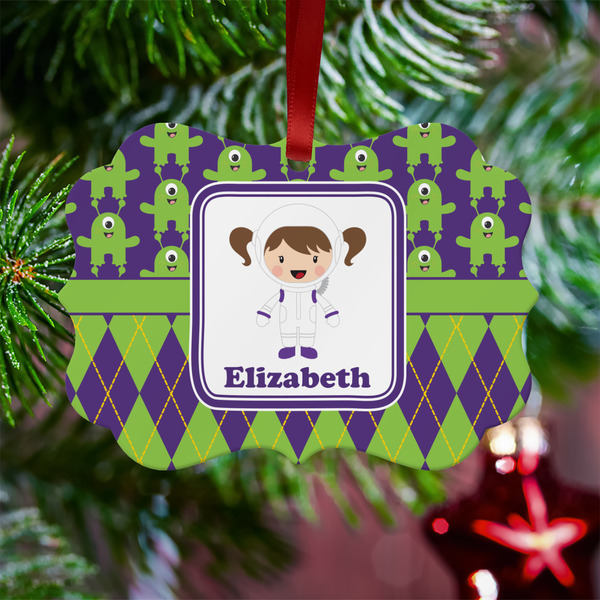 Astronaut, Aliens & Argyle Metal Benilux Ornament - Lifestyle