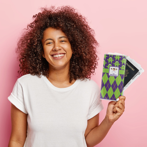 Astronaut, Aliens & Argyle Vinyl Document Holder - LIFESTYLE