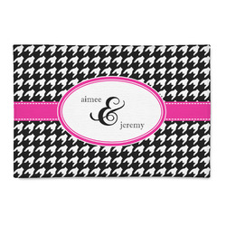 Houndstooth w/Pink Accent 2' x 3' Indoor Area Rug (Personalized)