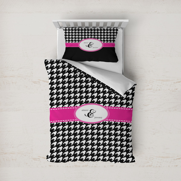 Custom Houndstooth w/Pink Accent Duvet Cover Set - Twin (Personalized)