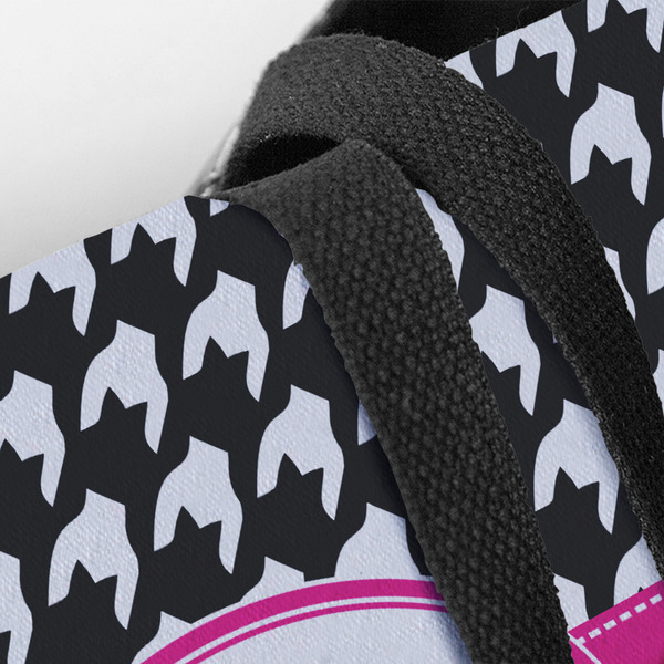 Houndstooth w/Pink Accent Closeup of Tote w/Black Handles