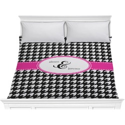 Houndstooth w/Pink Accent Comforter - King (Personalized)