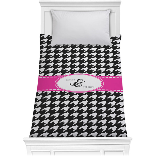 Houndstooth w/Pink Accent Comforter (Twin)