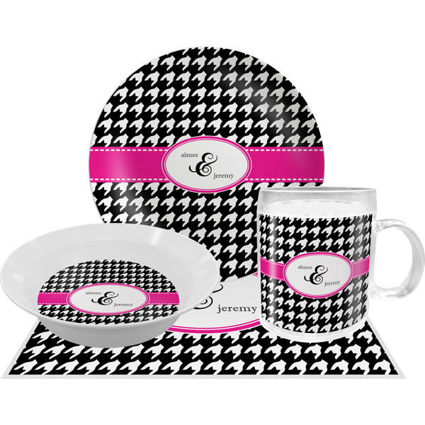 Custom Houndstooth w/Pink Accent Dinner Set - Single 4 Pc Setting w/ Couple's Names